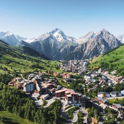 Les 2 Alpes en été : location appartement & activités montagne